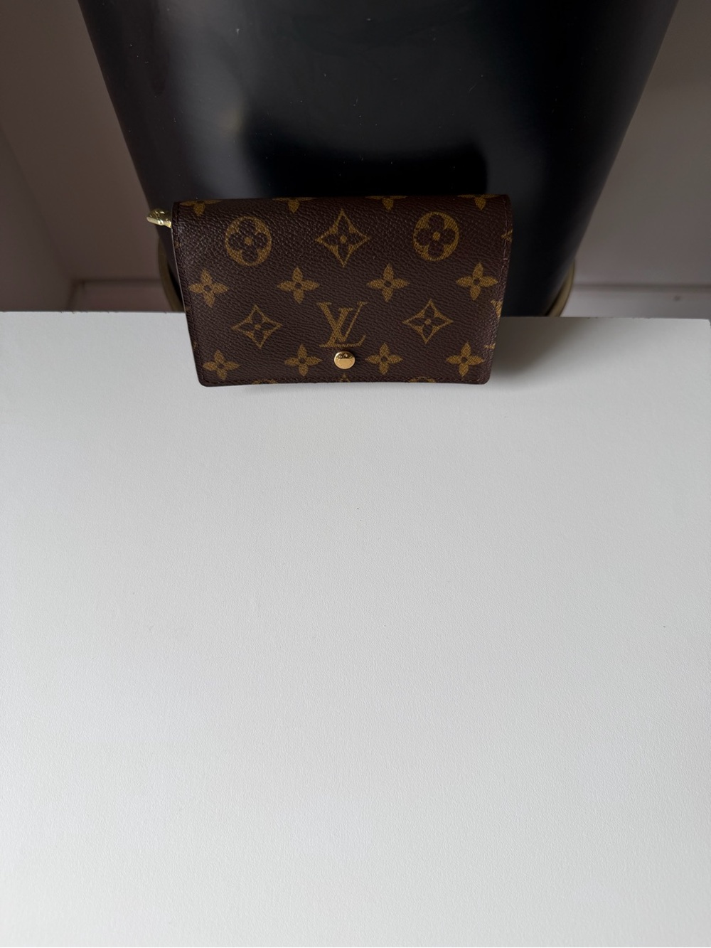 Louis Vuitton Monogram Compact Wallet with Brown Leather Interior - Picture 5 of 9